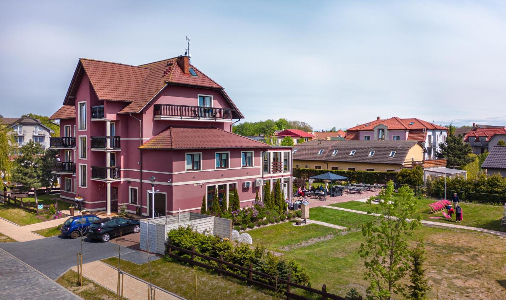 Willa Karmazynowa Przystan Międzywodzie Exterior foto